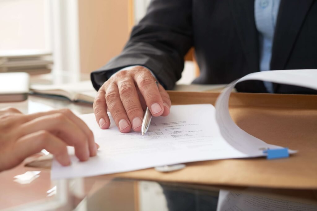 People signing contract
